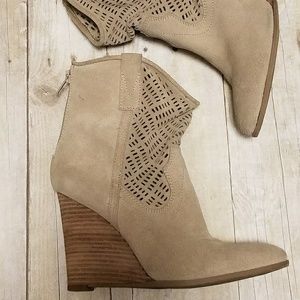 Nude western wedge bootie